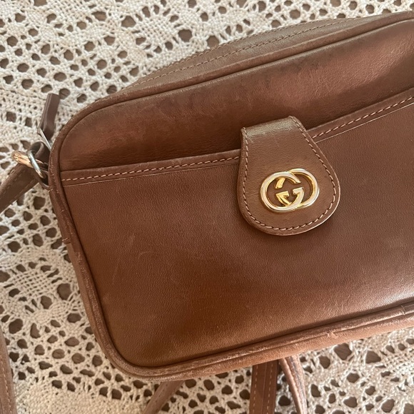 Vintage Gucci Crossbody Bag - Picture 2 of 8